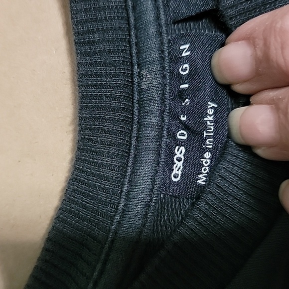 ASOS DESIGN Size 2 Oversized Sweatshirt in Charcoal with Tie-Dye Stripe - Picture 9 of 11